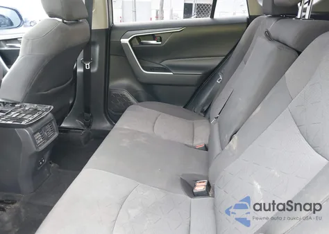 2019 Toyota Rav4 Xle z USA, uszkodzony, nr VIN 2T3P1RFVXKC040637